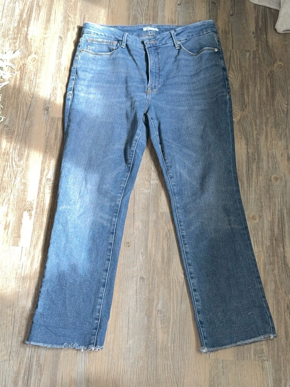 Good American Good Legs Straight Leg Jeans